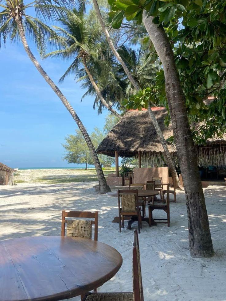 Tiwi Beach Resort & Spa Mombasa Bagian luar foto